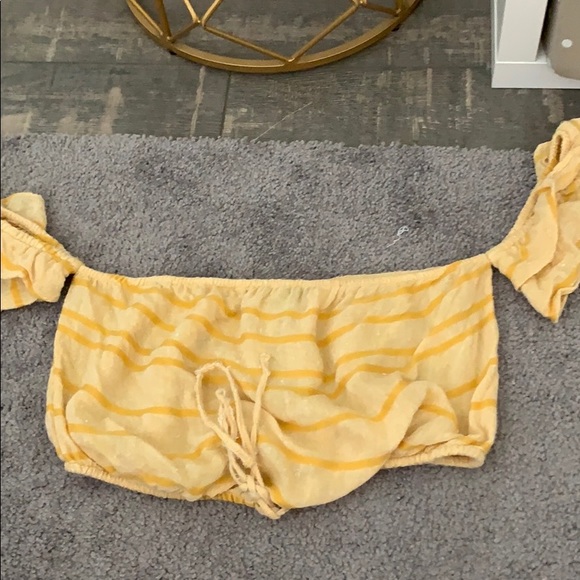 American Eagle Crop top - Picture 2 of 4